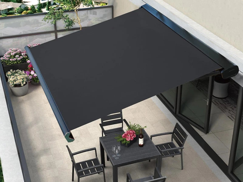 awnings retractable